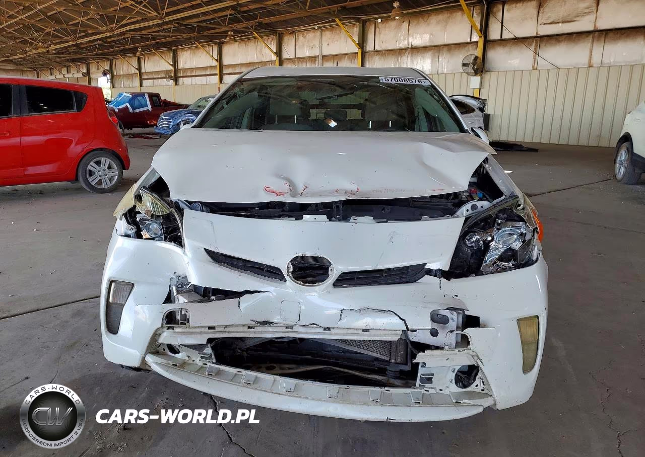 2015 Toyota Prius Two VIN:JTDKN3DU5F0417471 - 5
