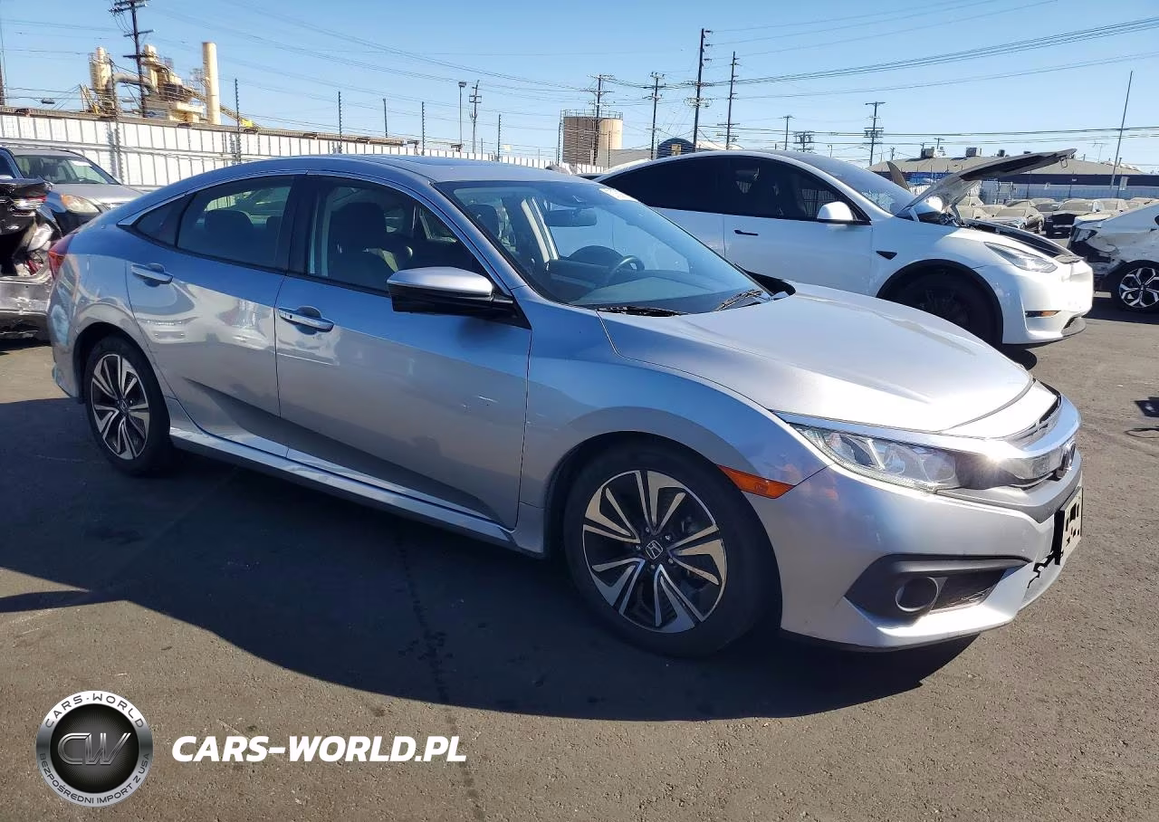 2018 Honda Civic Ex VIN:JHMFC1F40JX013033 - 4