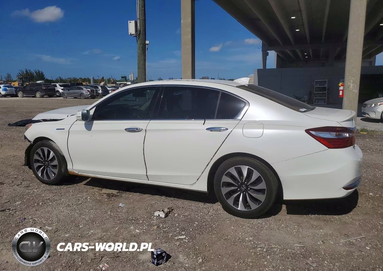 2017 Honda Accord Hybrid VIN:JHMCR6F32HC016698 - 2