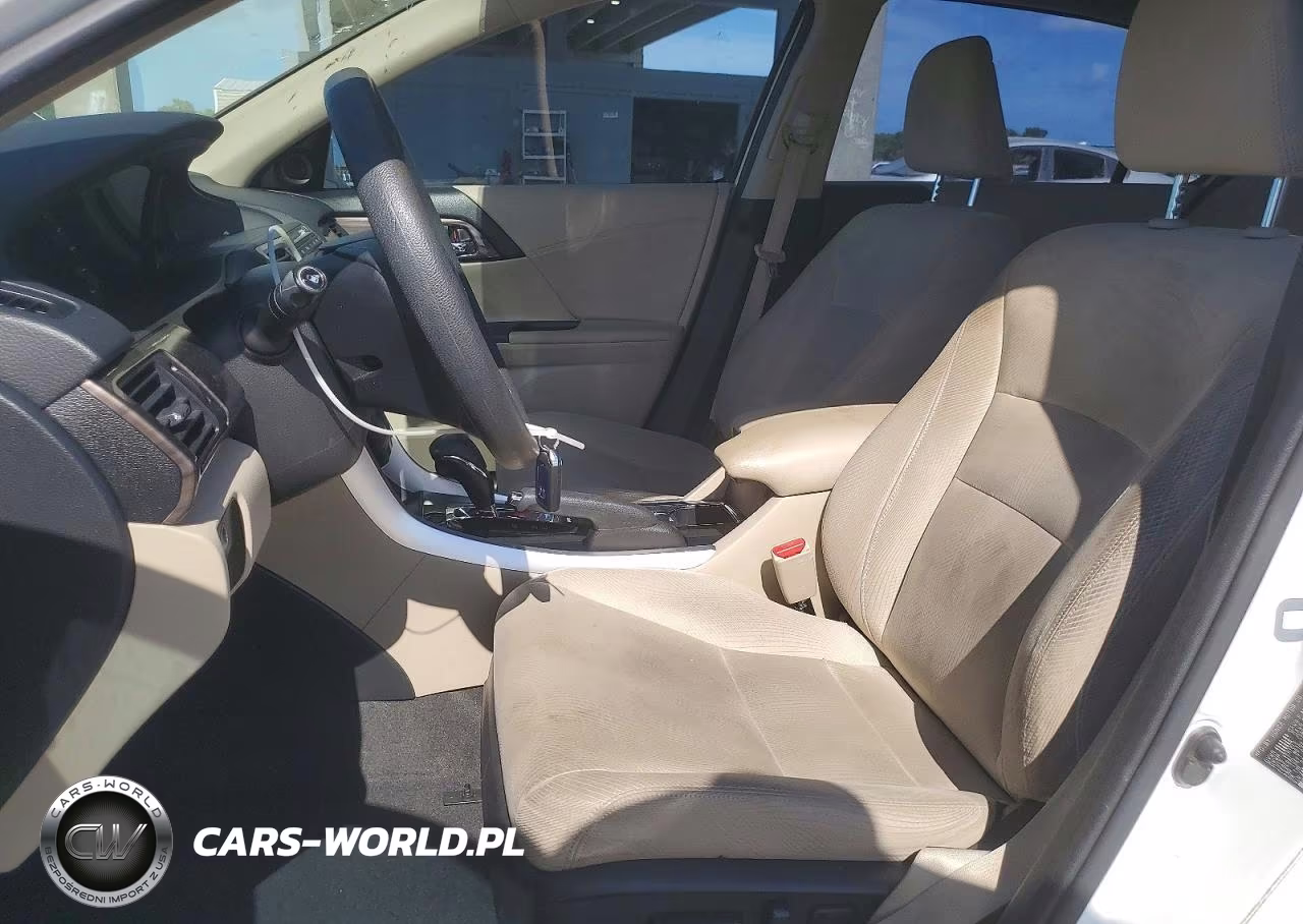 2017 Honda Accord Hybrid VIN:JHMCR6F32HC016698 - 7