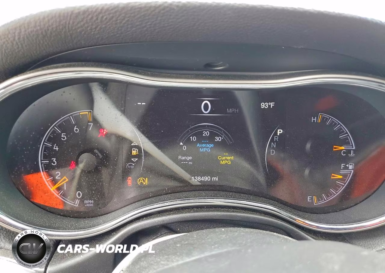 2018 Jeep Grand Cherokee Laredo VIN:1C4RJEAG2JC175301 - 9