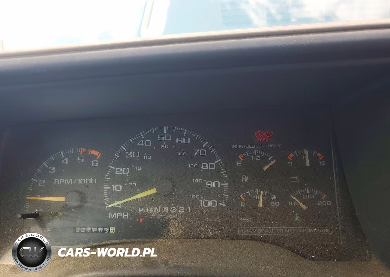 1996 GMC Sierra C1500 VIN:2GTEC19R1T1531916 - 9