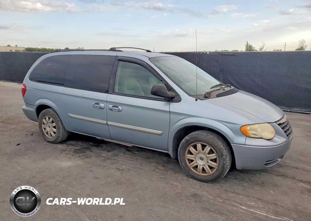 2006 Chrysler Town & Country Touring VIN:2A4GP54L16R728835 - 4
