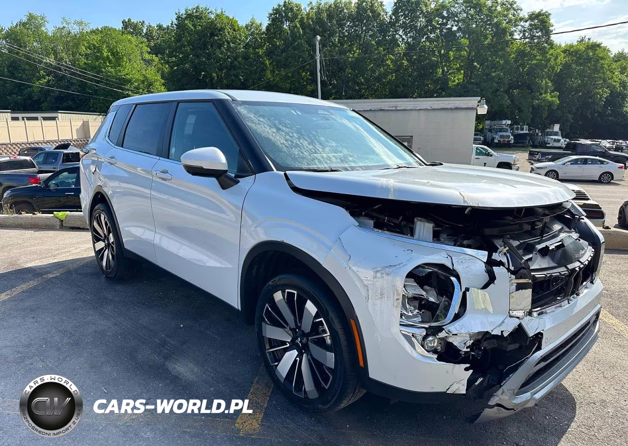 2025 Mitsubishi Outlander Se VIN:JA4J3VA84SZ015610 - 4