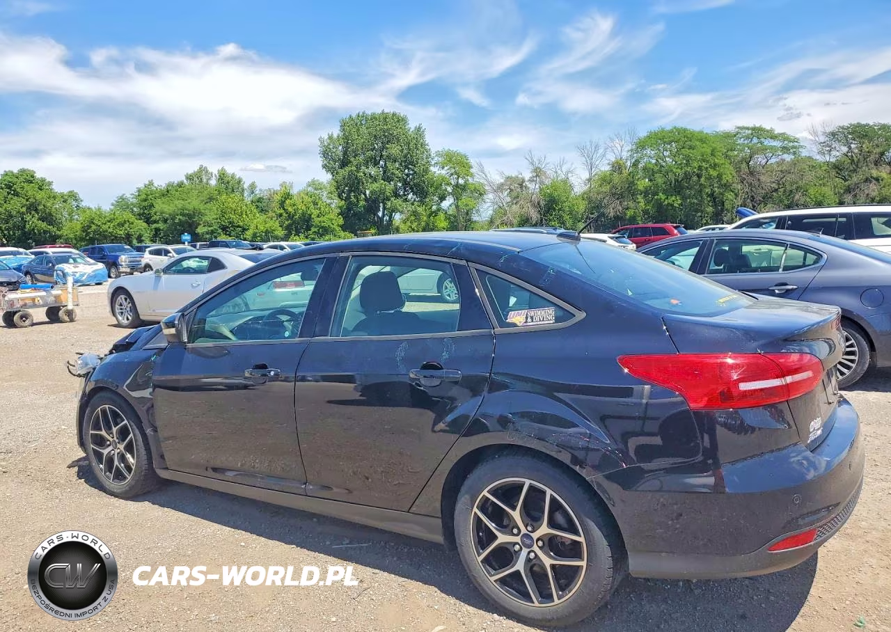 2018 Ford Focus Sel VIN:1FADP3H24JL259889 - 2