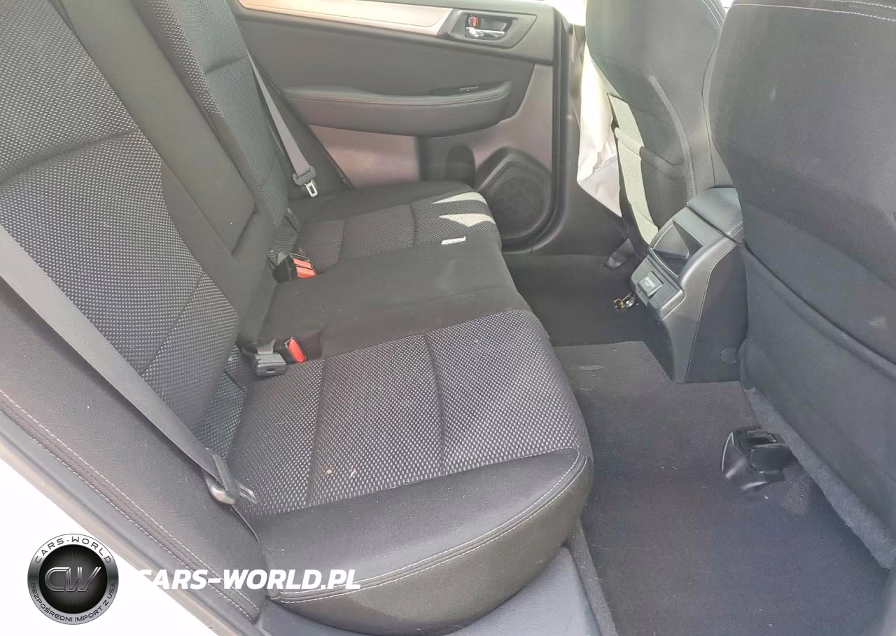 2018 Subaru Outback 2.5I Premium VIN:4S4BSAHC7J3249401 - 11