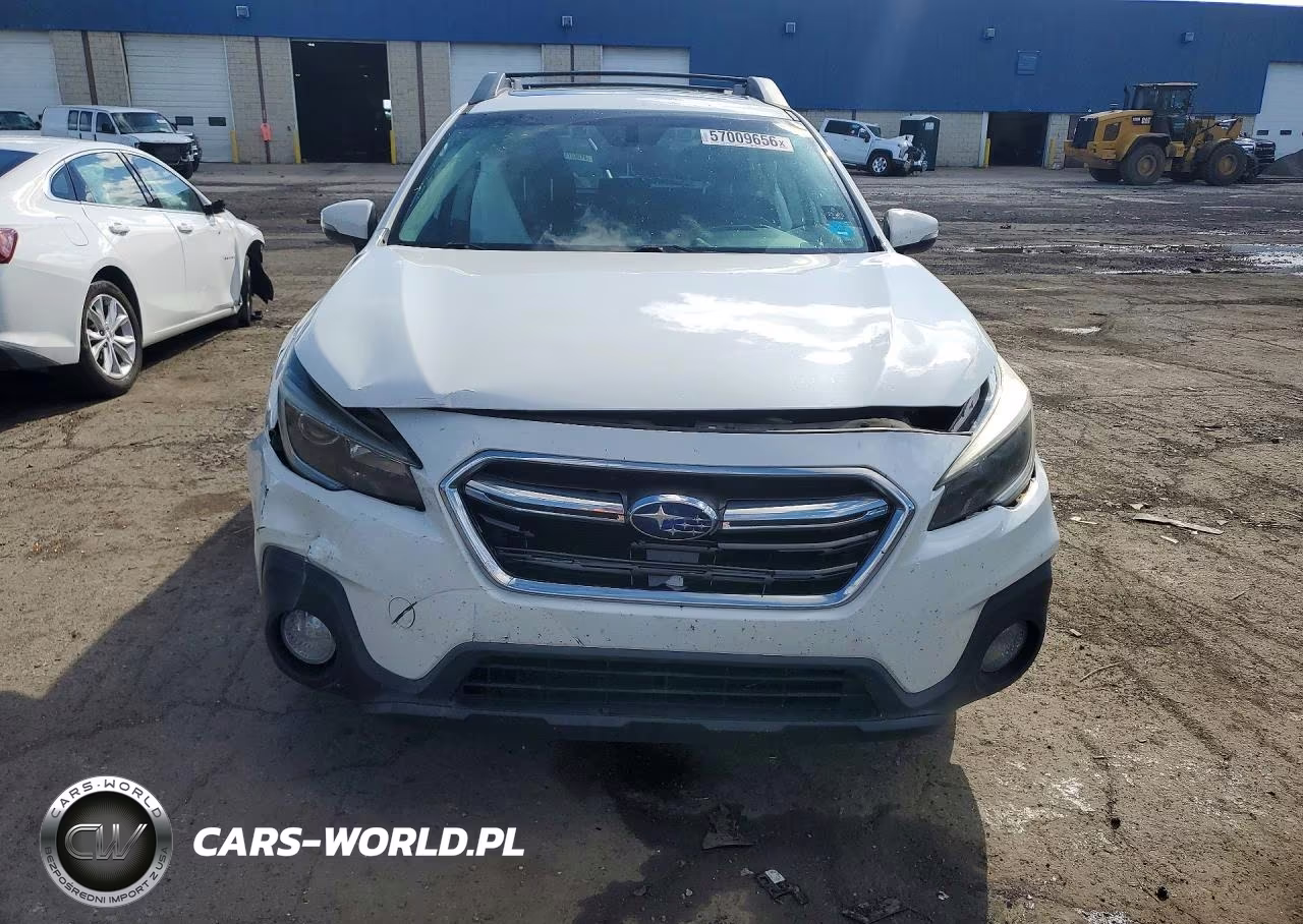 2018 Subaru Outback 2.5I Premium VIN:4S4BSAHC7J3249401 - 5