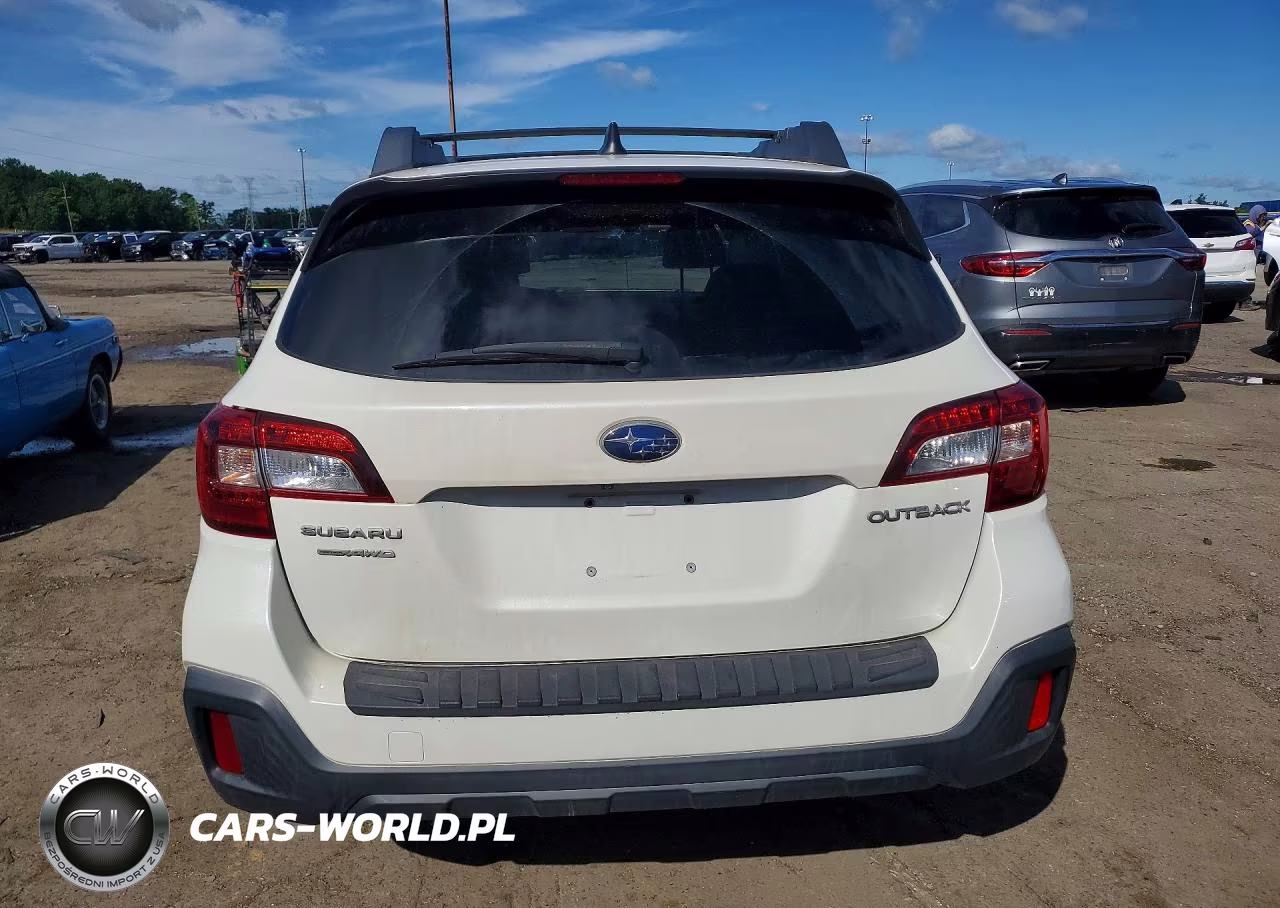2018 Subaru Outback 2.5I Premium VIN:4S4BSAHC7J3249401 - 6