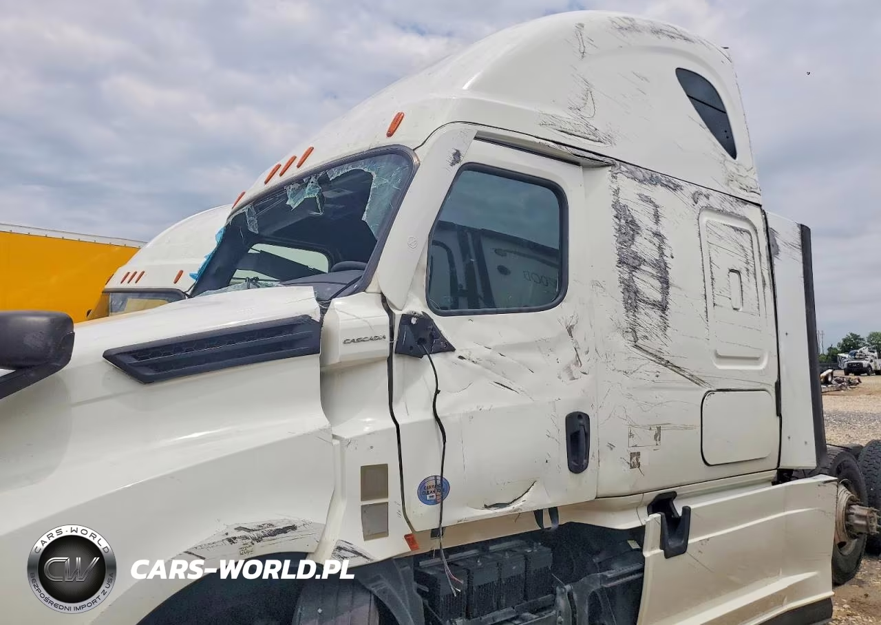 2023 Freightliner Cascadia 126 Semi Truck VIN:1FUJHHDR2PLNS9312 - 9