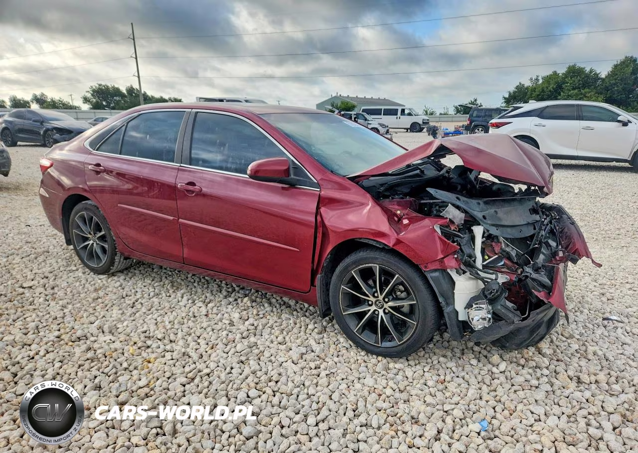 2017 Toyota Camry Xse VIN:4T1BF1FK4HU785192 - 4