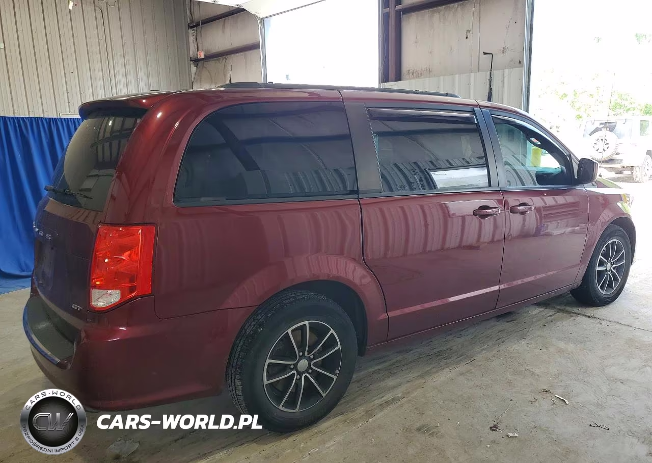 2018 Dodge Grand Caravan Gt VIN:2C4RDGEG3JR341040 - 3