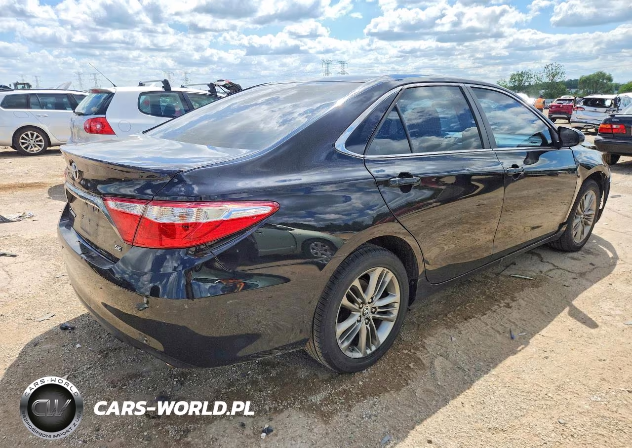 2015 Toyota Camry Se VIN:4T1BF1FK1FU978140 - 3
