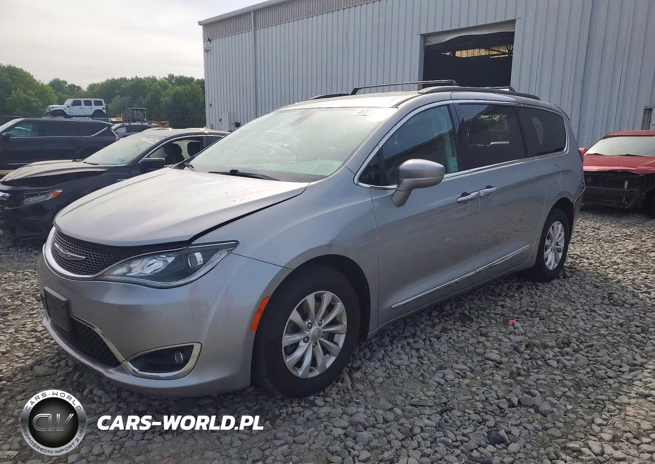 2017 Chrysler Pacifica Touring L
