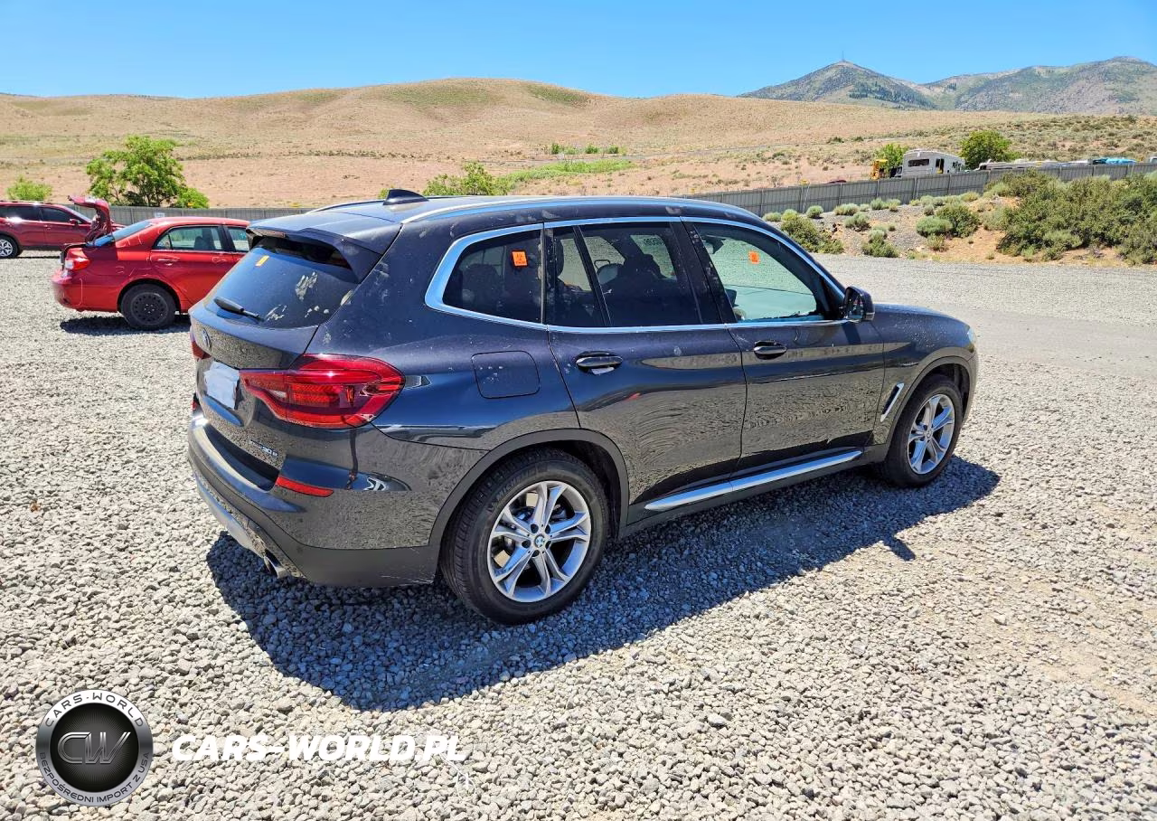2021 BMW X3 xDrive30E VIN:5UXTS1C04M9G84191 - 3