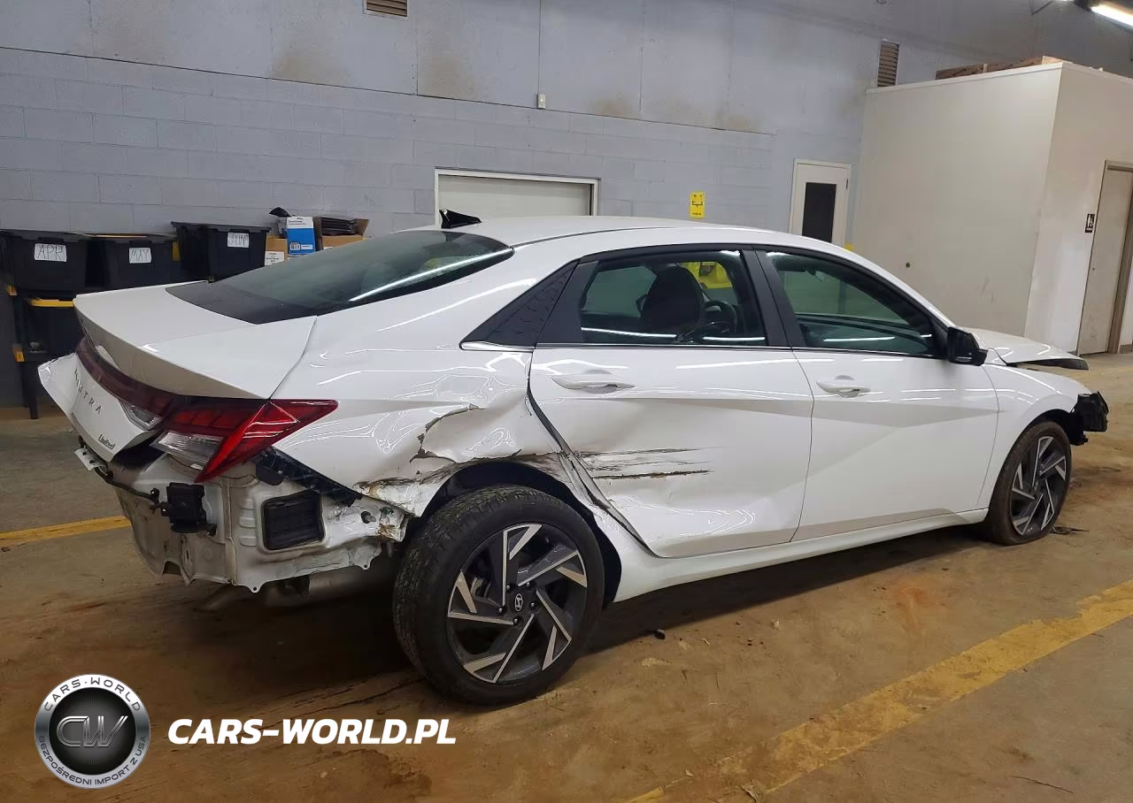 2024 Hyundai Elantra Limited VIN:KMHLP4DG1RU834187 - 3