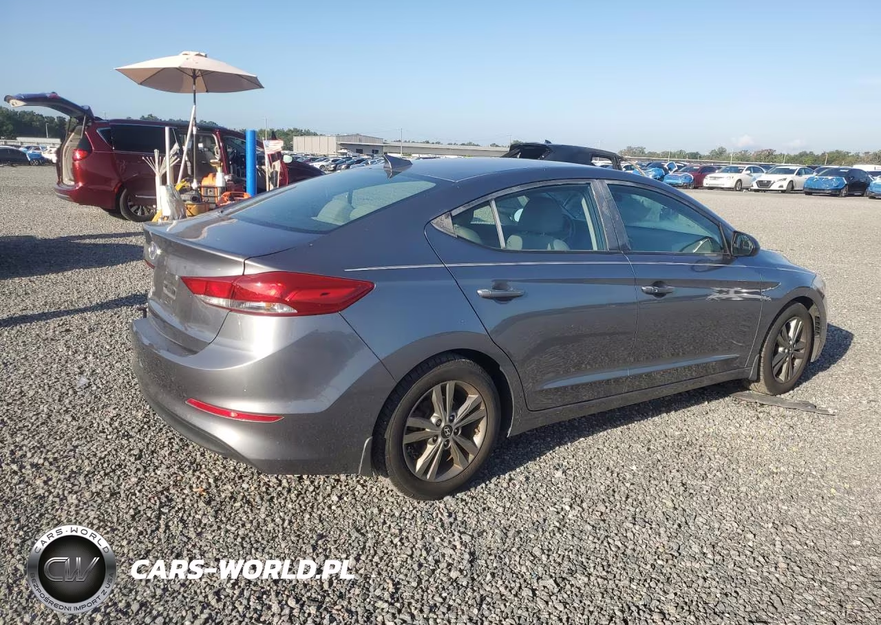 2018 Hyundai Elantra Value Edition VIN:5NPD84LF3JH302372 - 3