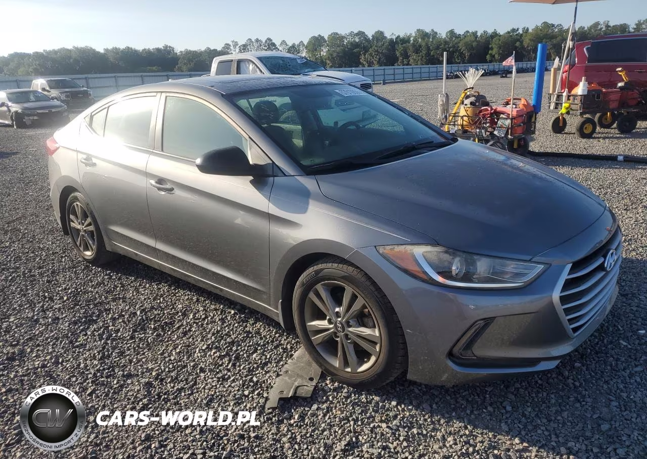 2018 Hyundai Elantra Value Edition VIN:5NPD84LF3JH302372 - 4