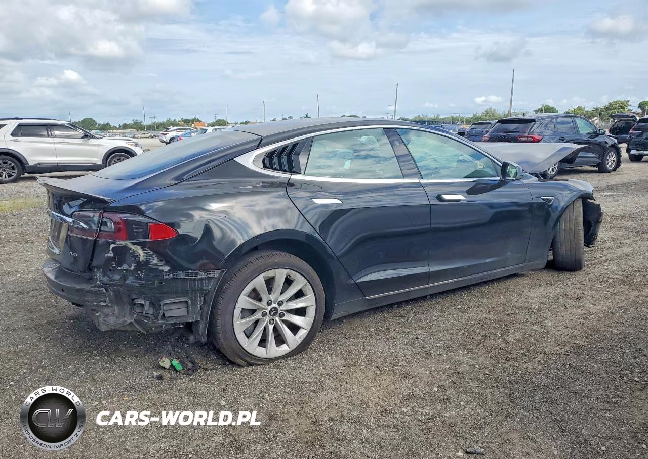 2018 Tesla Model S VIN:5YJSA1E23JF248719 - 3