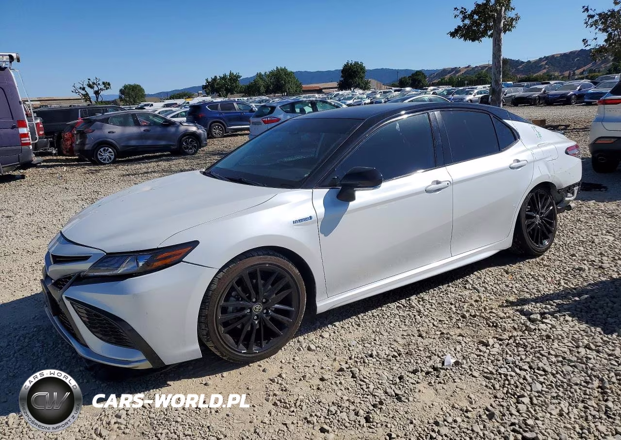 2021 Toyota Camry Xse – zdjęcie 1 z 12