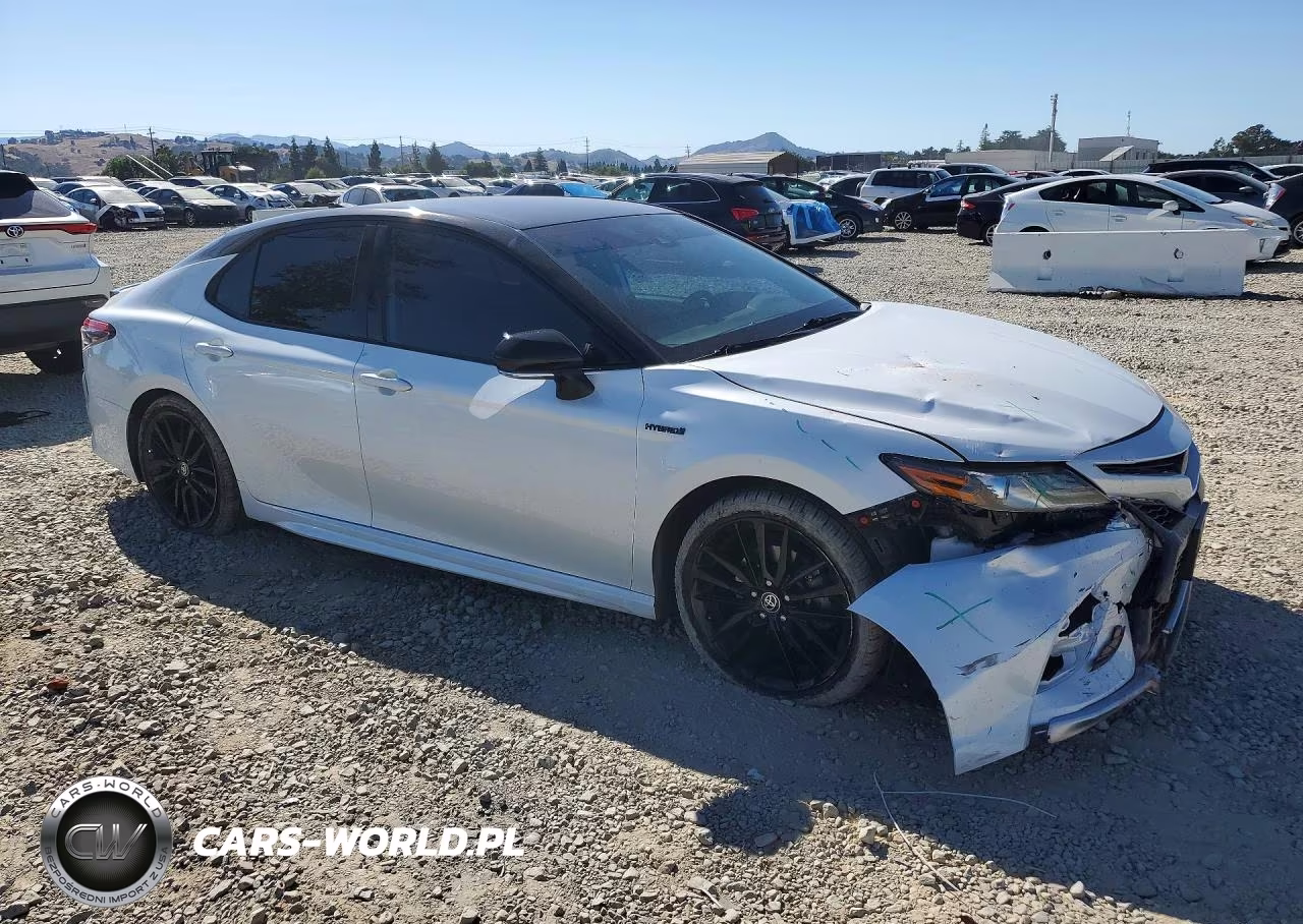 2021 Toyota Camry Xse VIN:4T1K31AK2MU029774 - 4