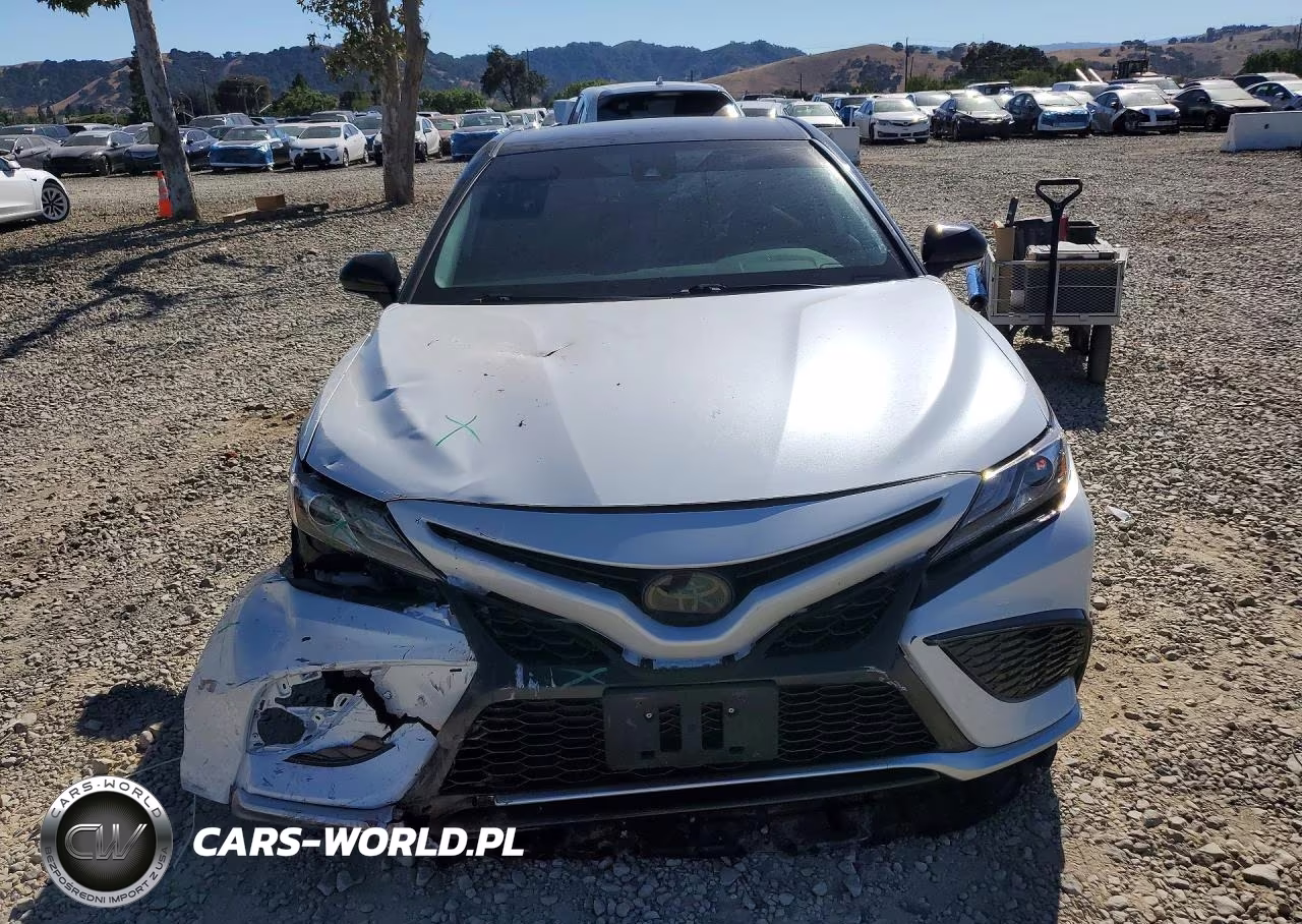 2021 Toyota Camry Xse VIN:4T1K31AK2MU029774 - 5