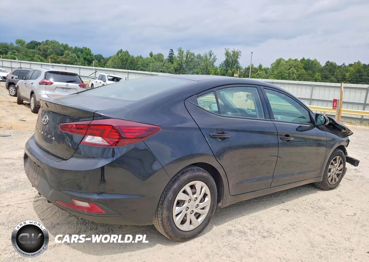 2019 Hyundai Elantra Se VIN:5NPD74LF8KH411608 - 3
