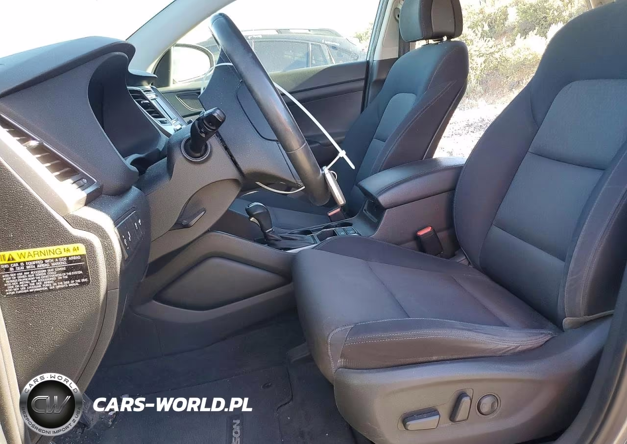 2017 Hyundai Tucson Sport VIN:KM8J33A20HU409449 - 7