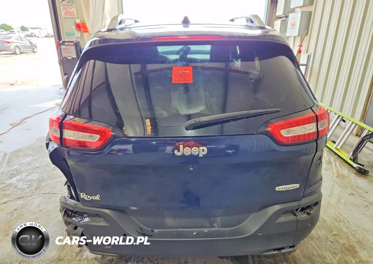 2016 Jeep Cherokee Latitude VIN:1C4PJLCB1GW352070 - 6