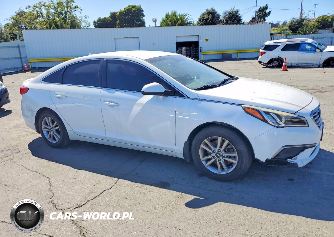 2017 Hyundai Sonata Se VIN:5NPE24AF3HH470242 - 4