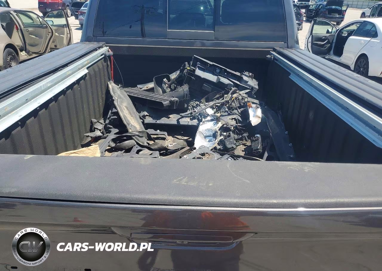 RAM 2500 VIN:3C6TR5EJ5MG520396 - 10