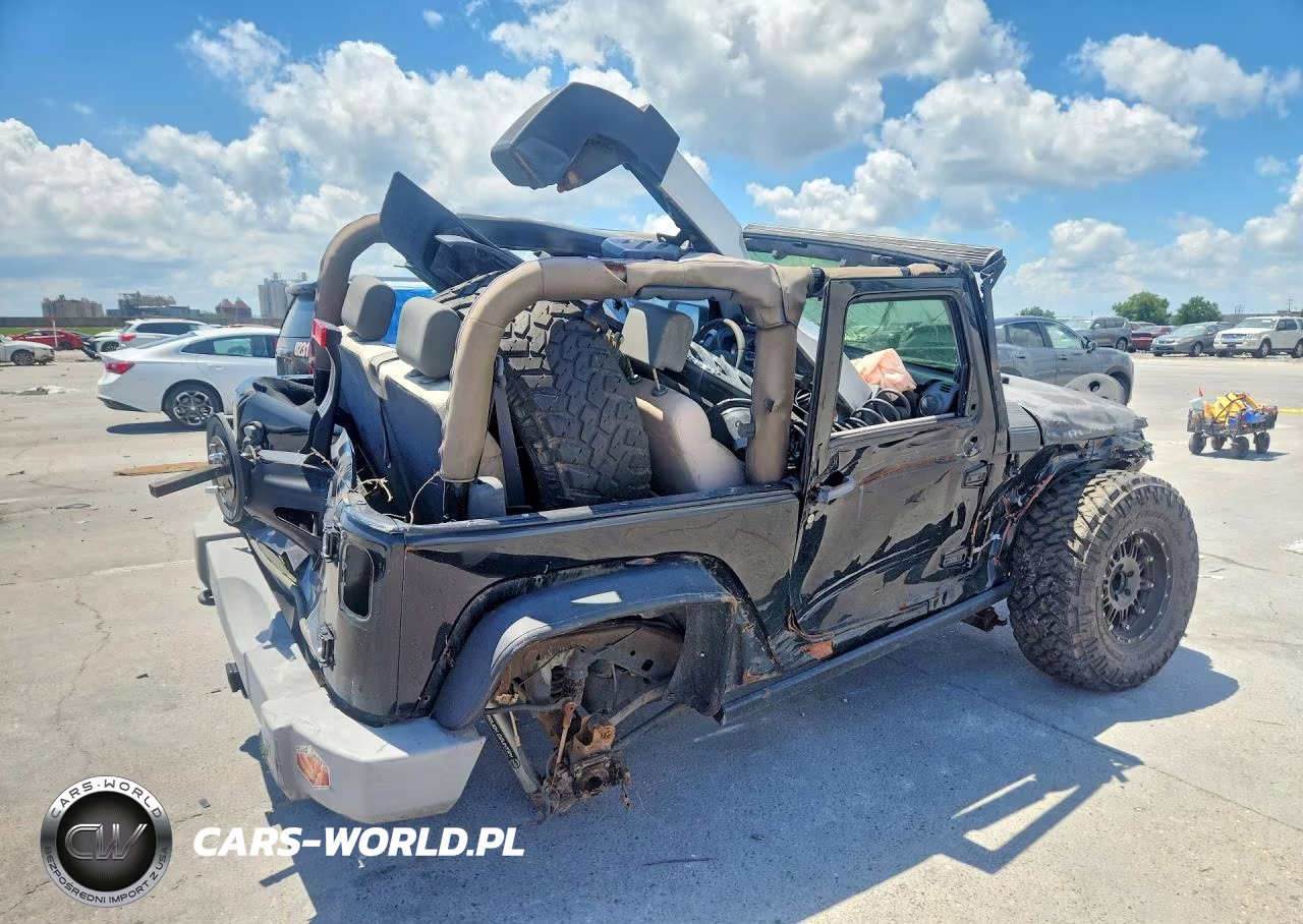 2010 Jeep Wrangler Rubicon VIN:1J4BA6D18AL154624 - 3