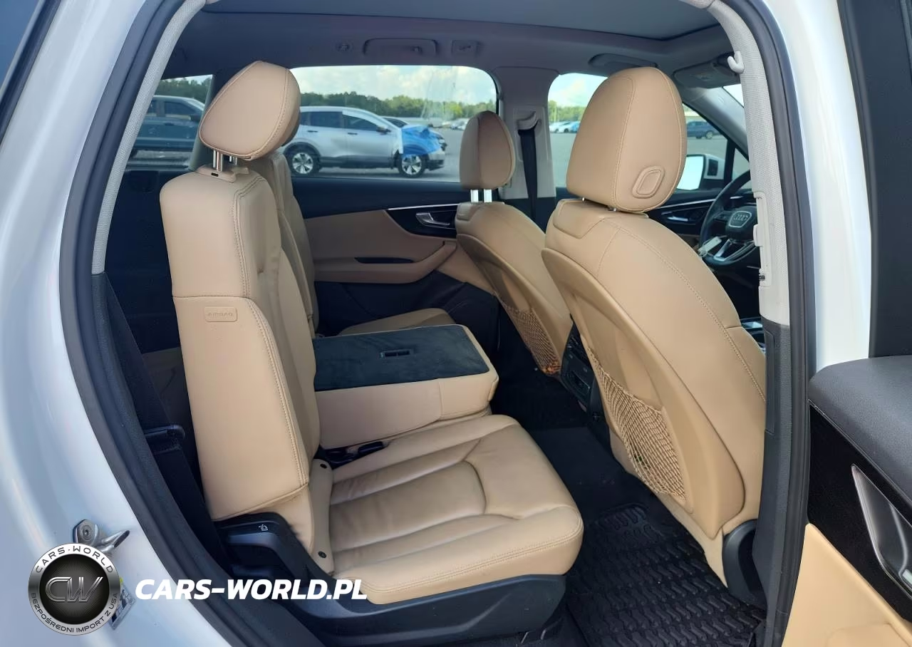 2023 Audi Q7 Premium VIN:WA1ACBF72PD014930 - 11