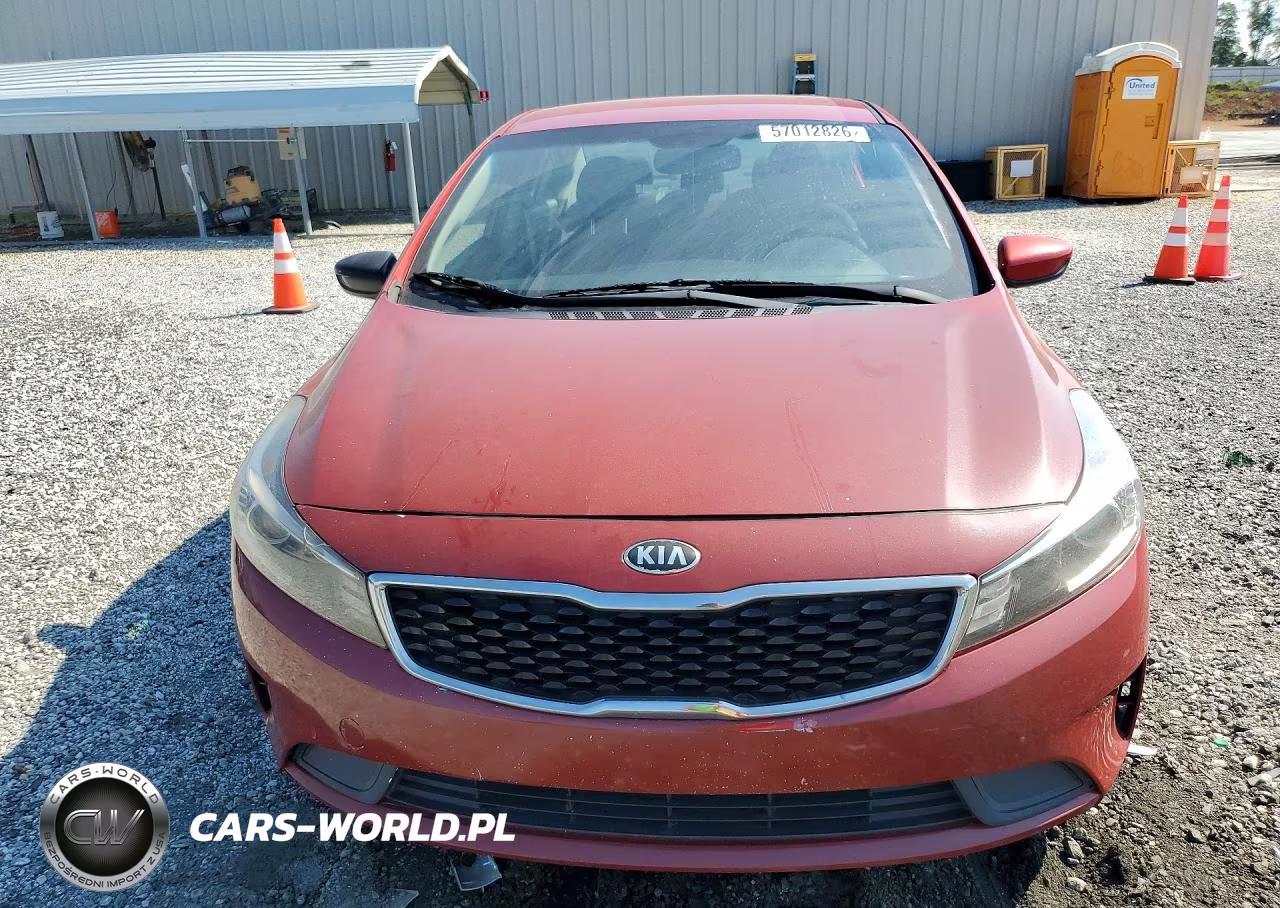 2018 Kia Forte S VIN:3KPFL4A71JE257522 - 5