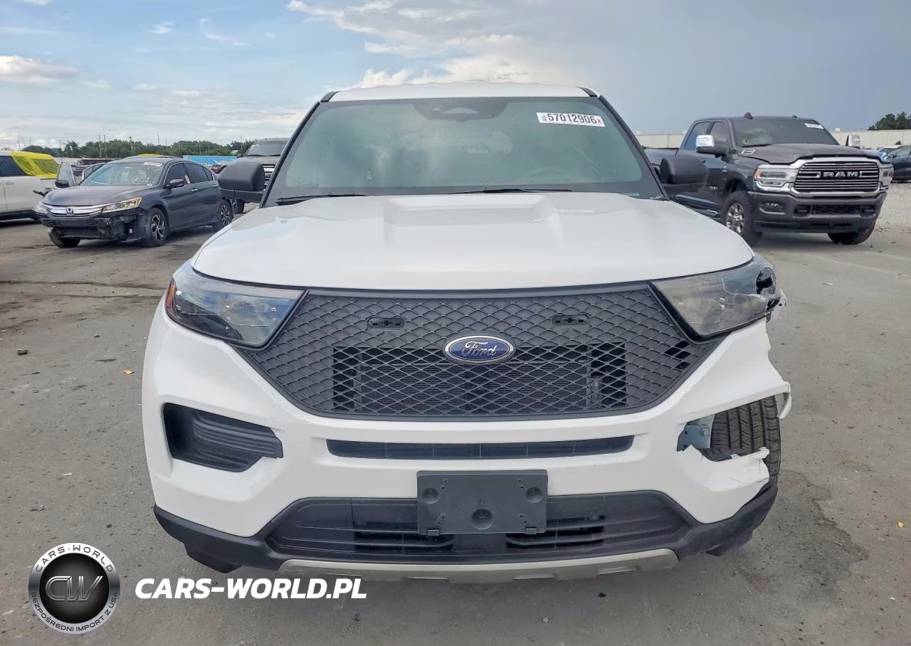 2025 Ford Explorer Police Interceptor VIN:1FM5K8AB2SGA50824 - 5