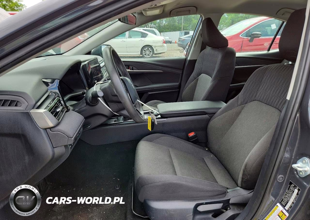 2025 Toyota Camry Le VIN:4T1DAACKXSU018515 - 7