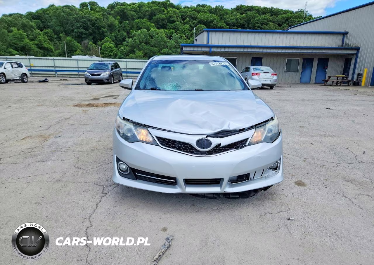 2014 Toyota Camry Se VIN:4T1BF1FK1EU418570 - 5