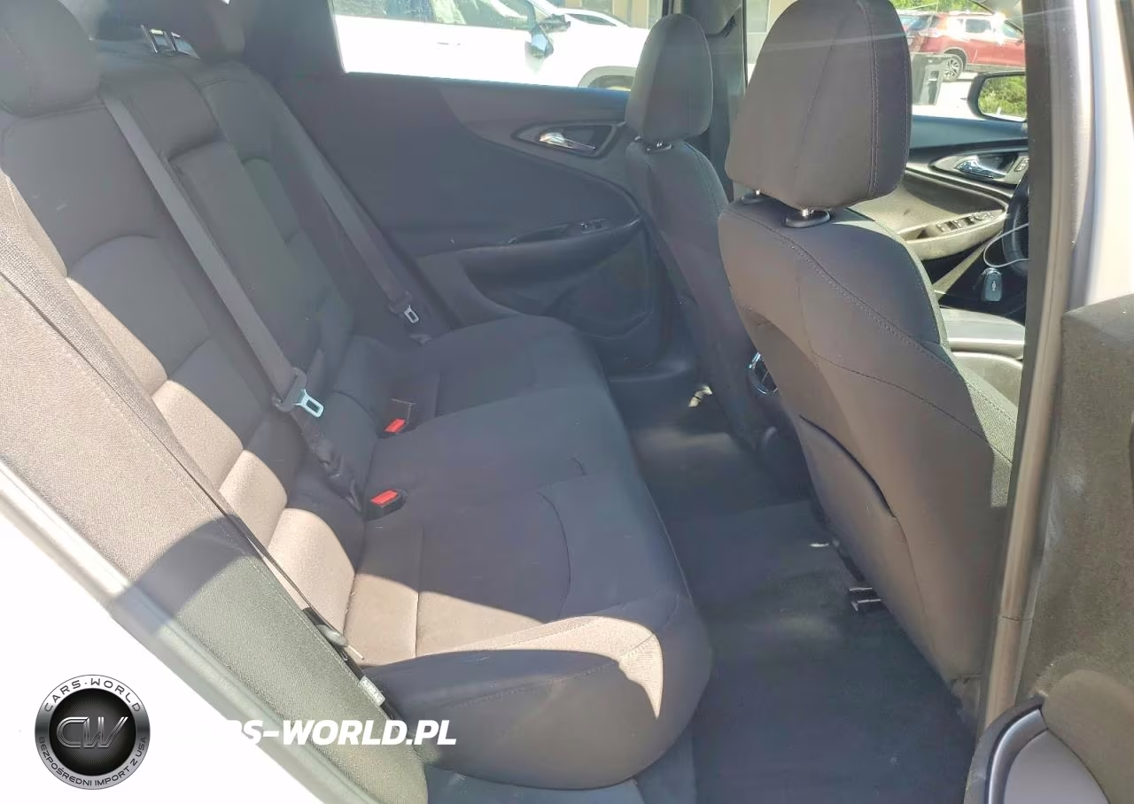 2018 Chevrolet Malibu Lt VIN:1G1ZD5ST9JF111671 - 10