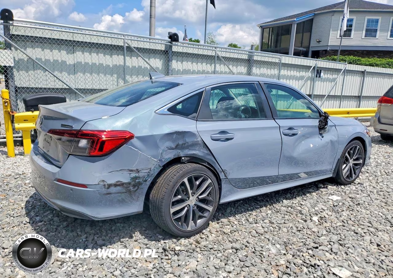 2022 Honda Civic Touring VIN:2HGFE1F9XNH305906 - 3