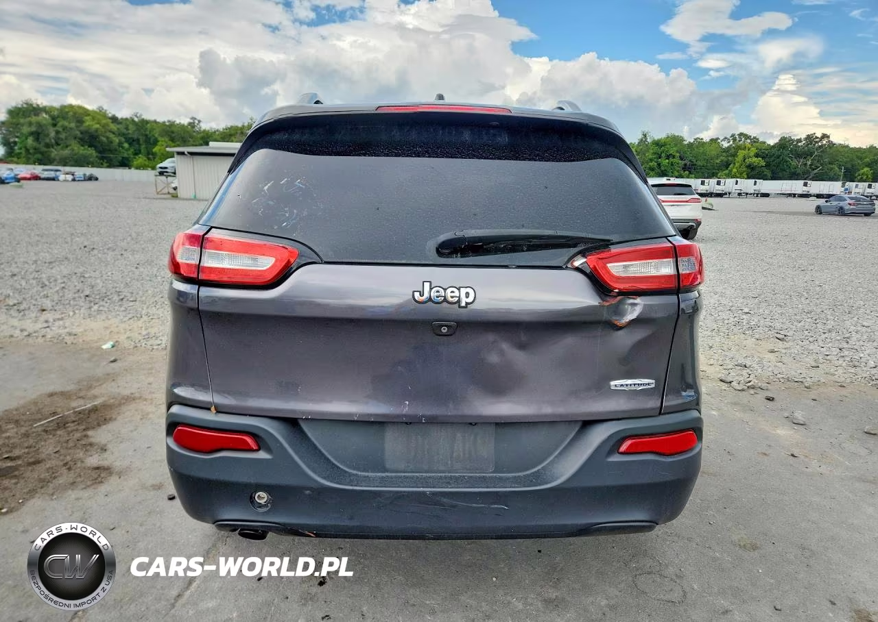 2015 Jeep Cherokee Latitude VIN:1C4PJLCB7FW627696 - 6