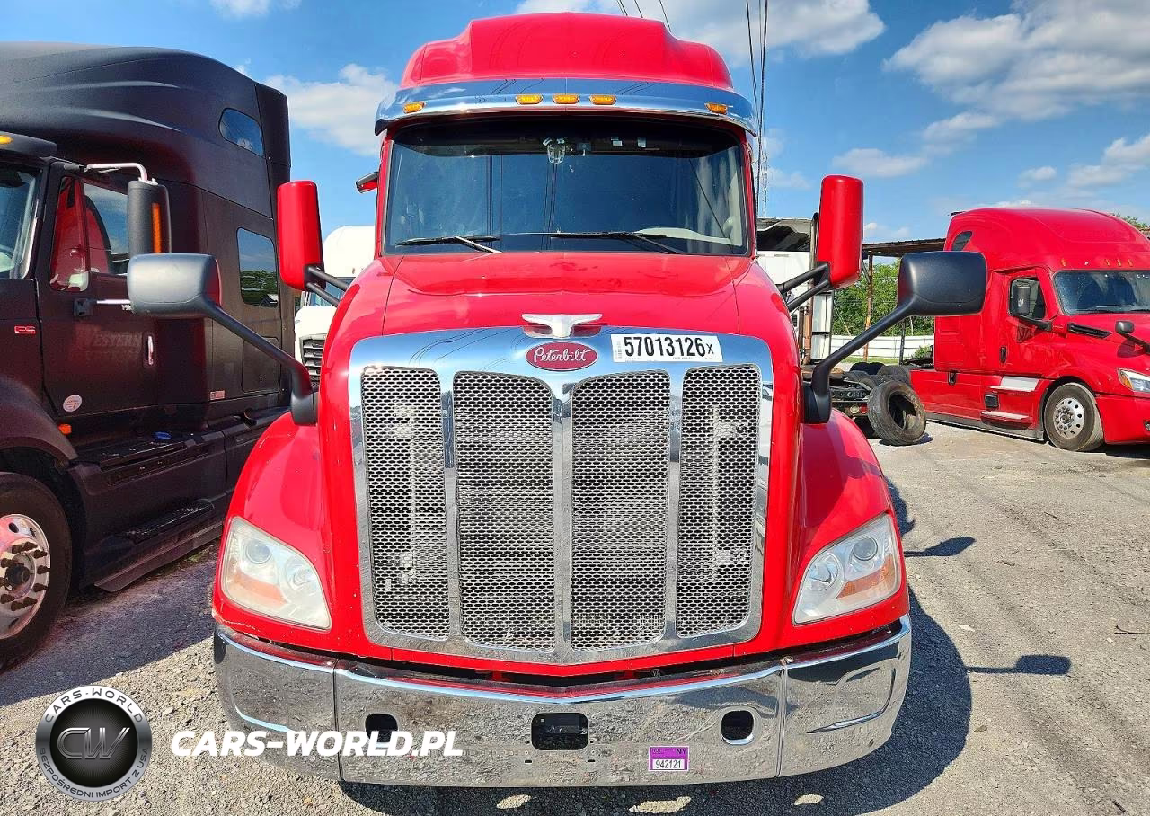 2022 Peterbilt 579 Semi Truck VIN:1XPBDP9X9ND776261 - 9