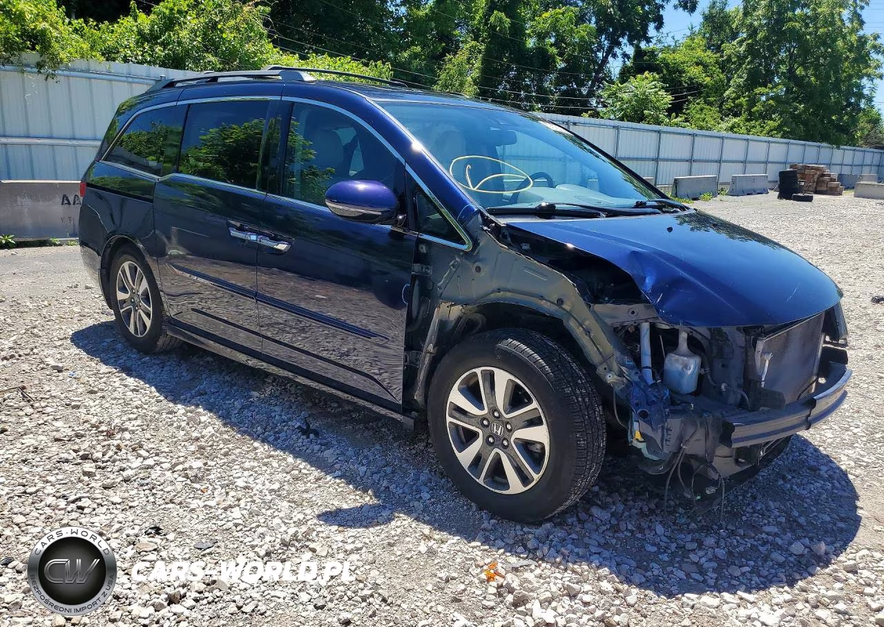 2016 Honda Odyssey Touring VIN:5FNRL5H90GB115742 - 4