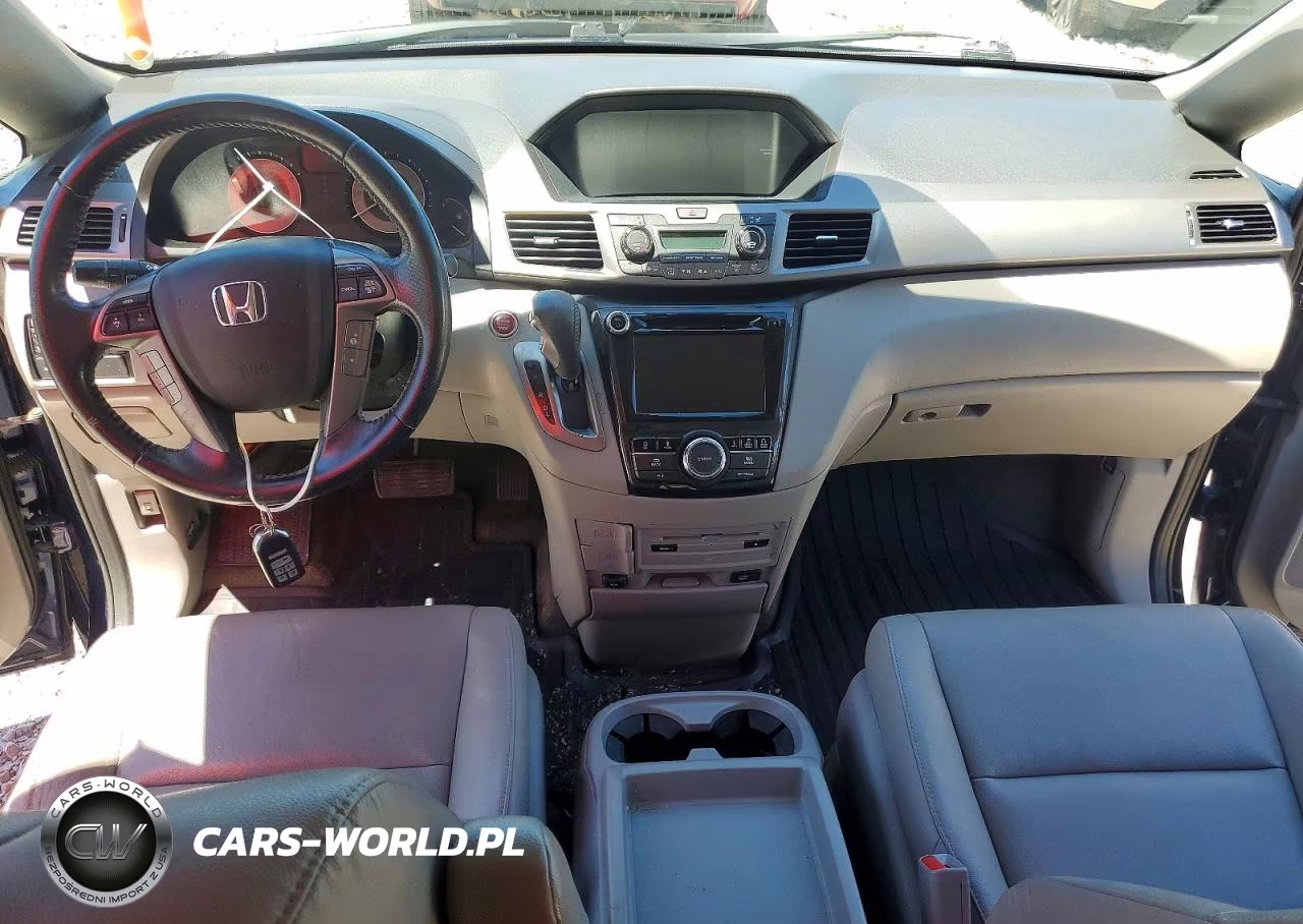 2016 Honda Odyssey Touring VIN:5FNRL5H90GB115742 - 8