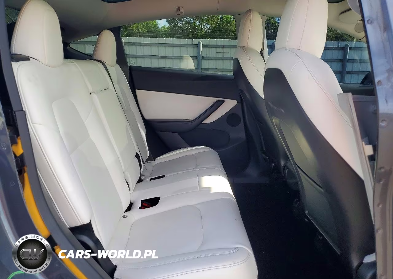 2020 Tesla Model Y VIN:5YJYGDEE4LF014497 - 11