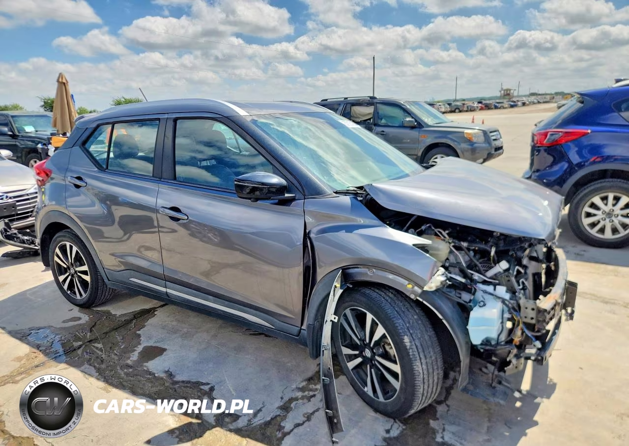 2020 Nissan Kicks Sr VIN:3N1CP5DV8LL519707 - 4