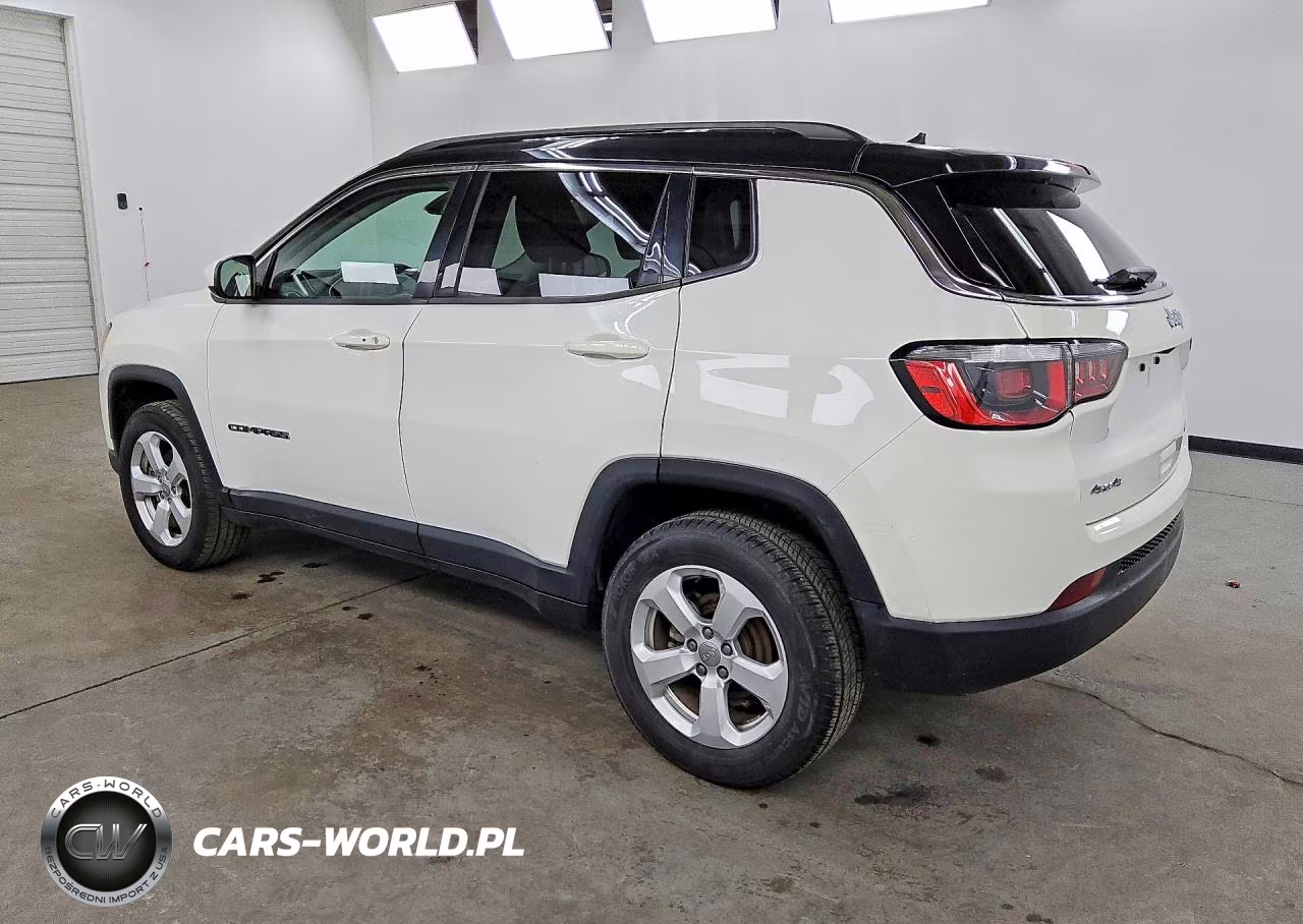 2018 Jeep Compass Latitude VIN:3C4NJDBBXJT192279 - 2