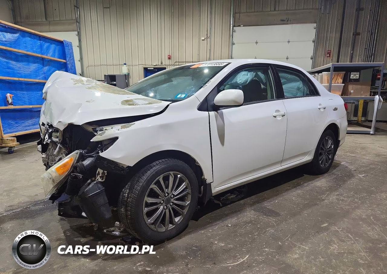 2013 Toyota Corolla Le – zdjęcie 1 z 12