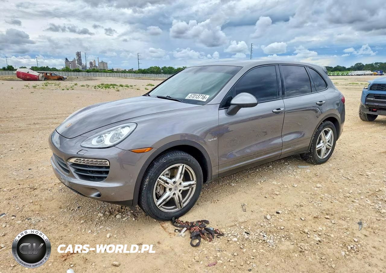 2014 Porsche Cayenne S Hybrid