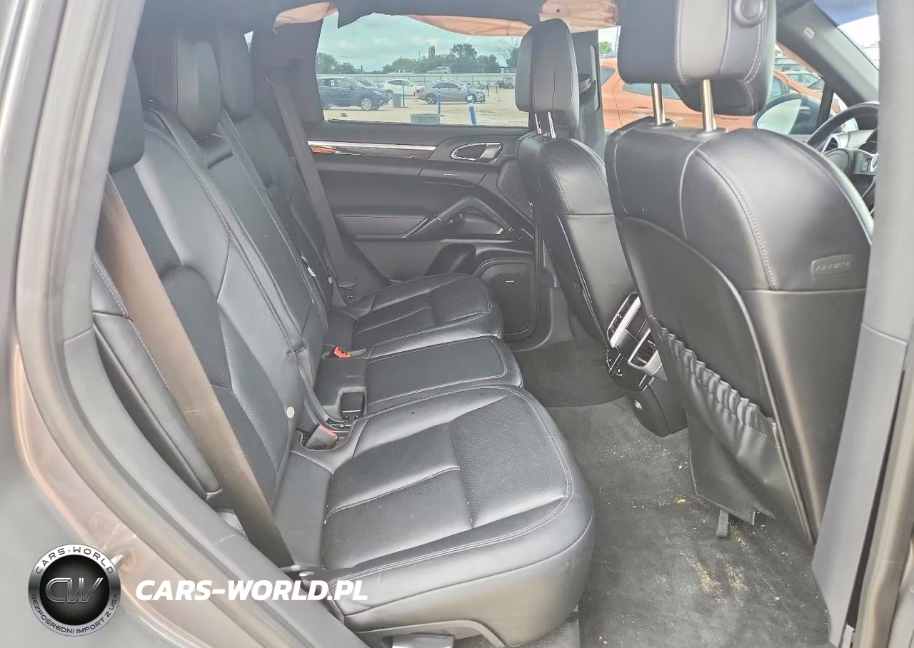 2014 Porsche Cayenne S Hybrid VIN:WP1AE2A25ELA50138 - 11