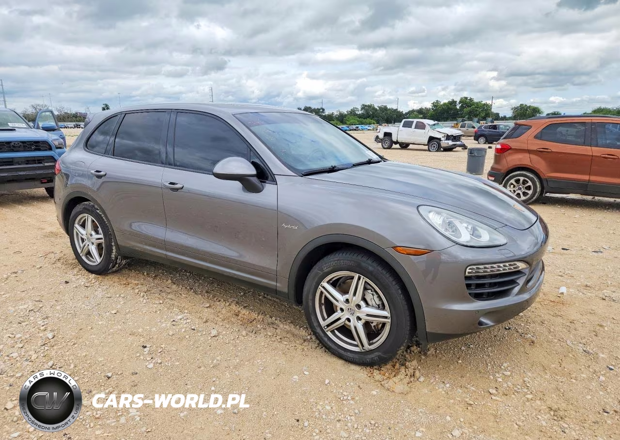 2014 Porsche Cayenne S Hybrid VIN:WP1AE2A25ELA50138 - 4