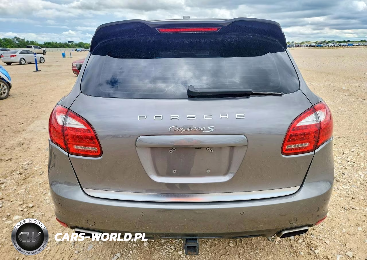 2014 Porsche Cayenne S Hybrid VIN:WP1AE2A25ELA50138 - 6